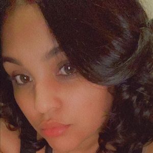 Meet your Posher, Aimee